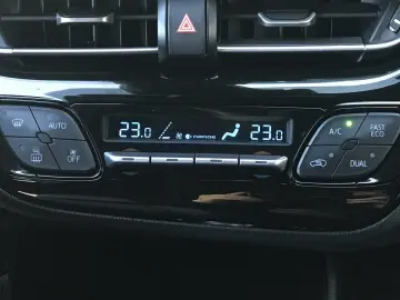 Toyota C-HR 1.8 HSD 122 CP 4x2 CVT Style