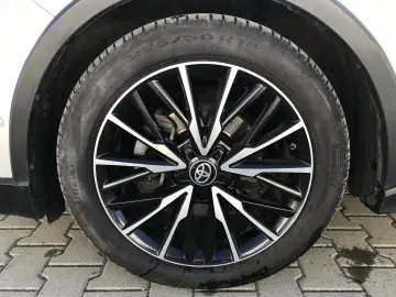 Toyota C-HR 1.8 HSD 122 CP 4x2 CVT Style