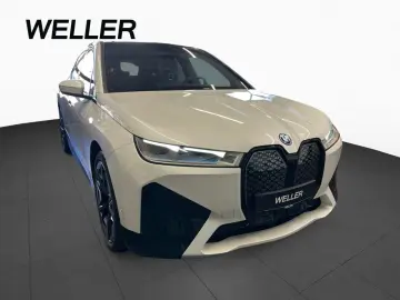 iX xDrive40 Sportpaket SitzAC 360  Pano H K ACC