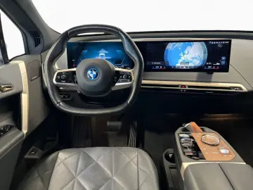 iX xDrive40 Sportpaket SitzAC 360  Pano H K ACC