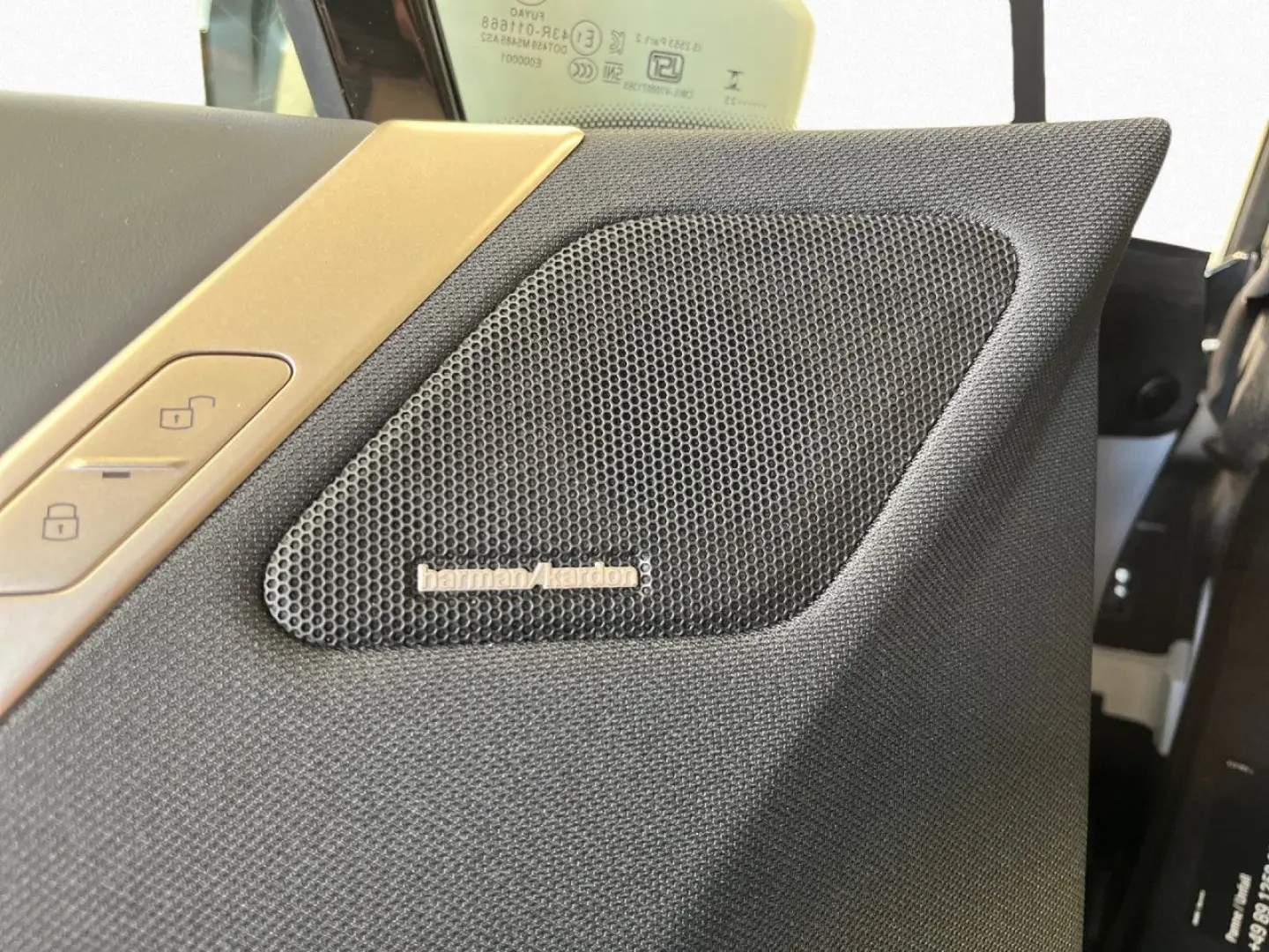 iX xDrive40 Sportpaket SitzAC 360  Pano H K ACC