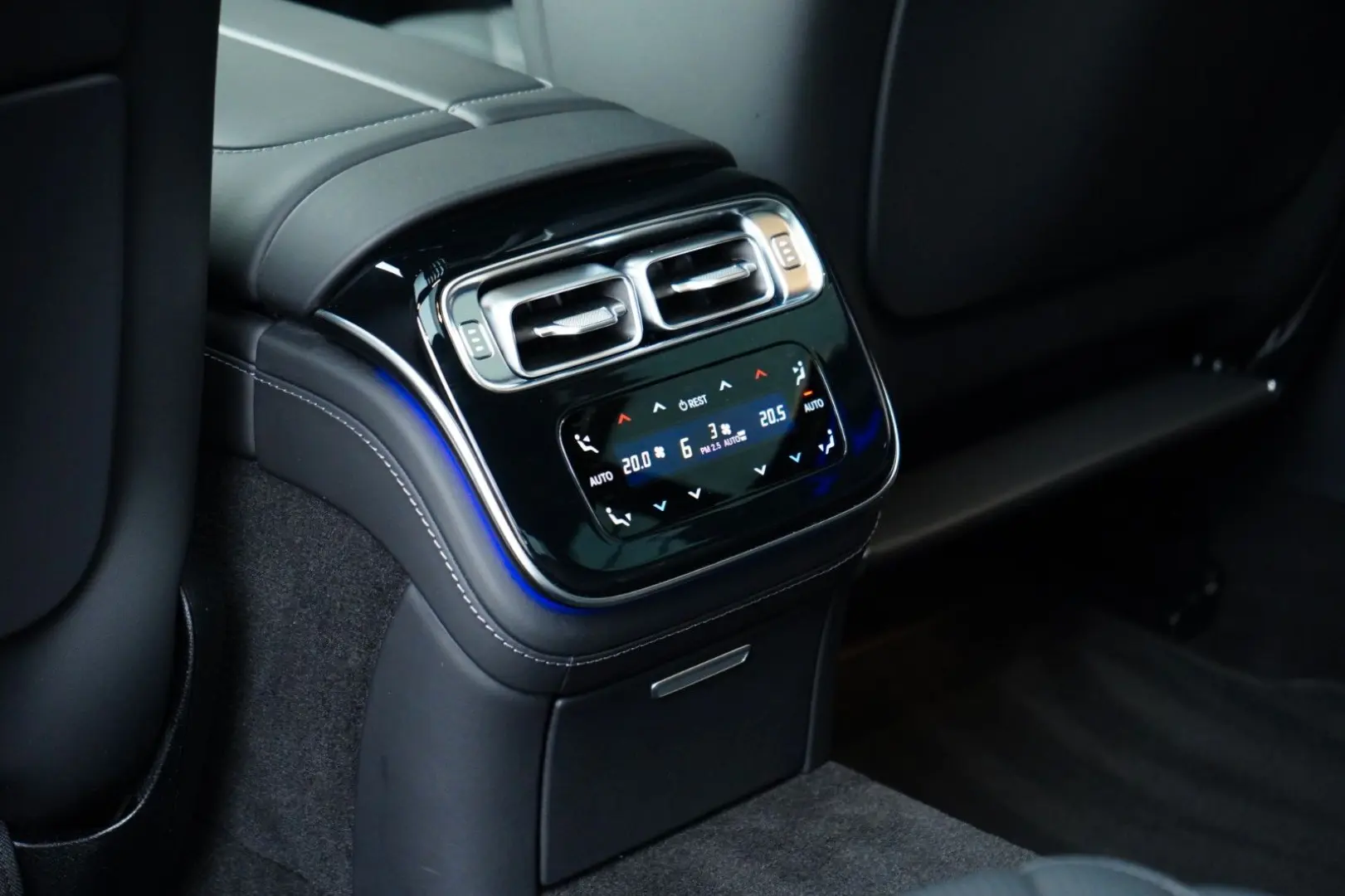 S 450 d 4Matic L AMG PANO BURM CHAFFEUR MBEAM E6