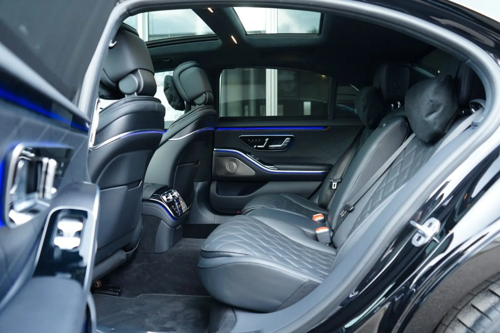 S 450 d 4Matic L AMG PANO BURM CHAFFEUR MBEAM E6