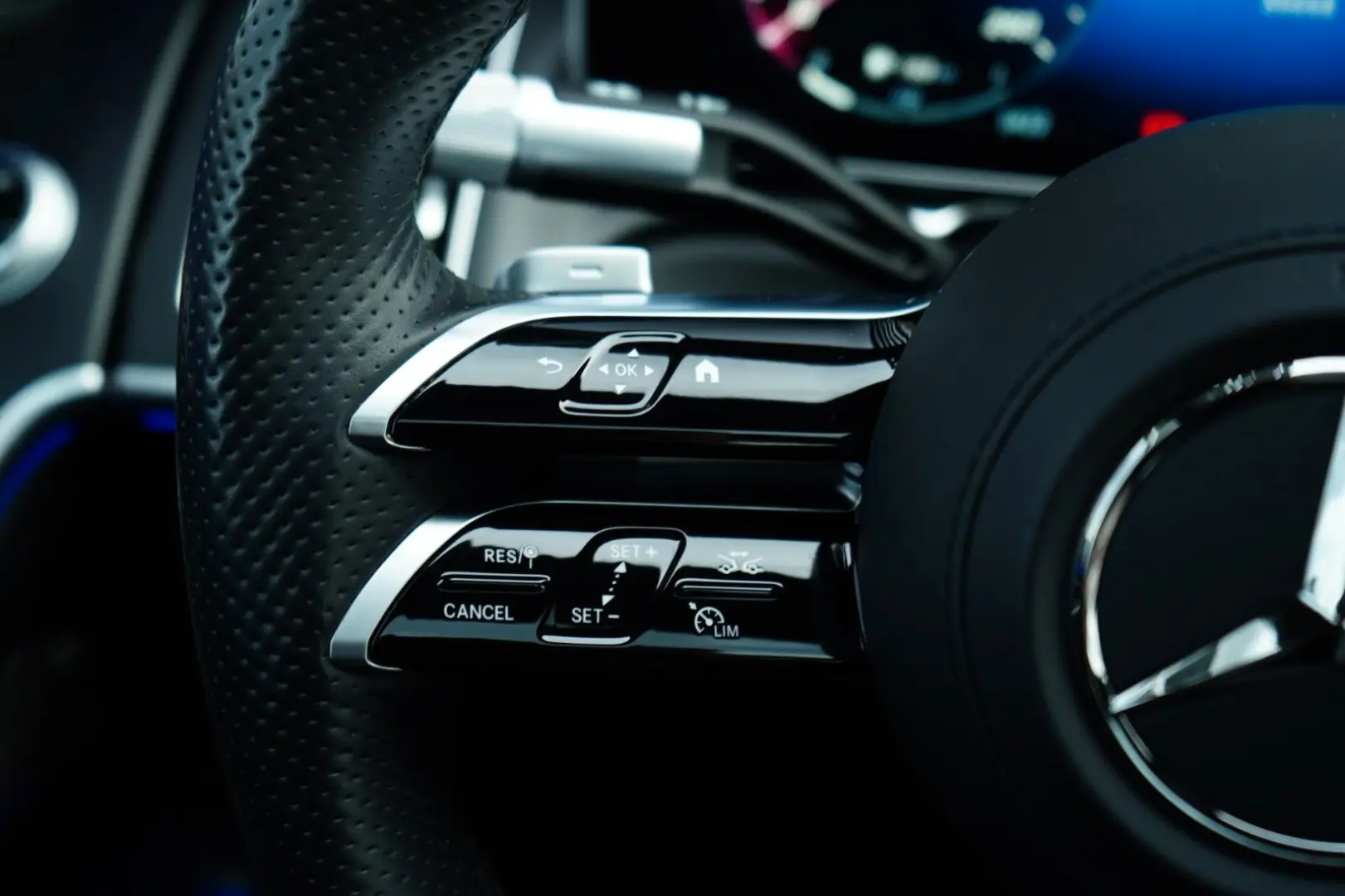 S 450 d 4Matic L AMG PANO BURM CHAFFEUR MBEAM E6