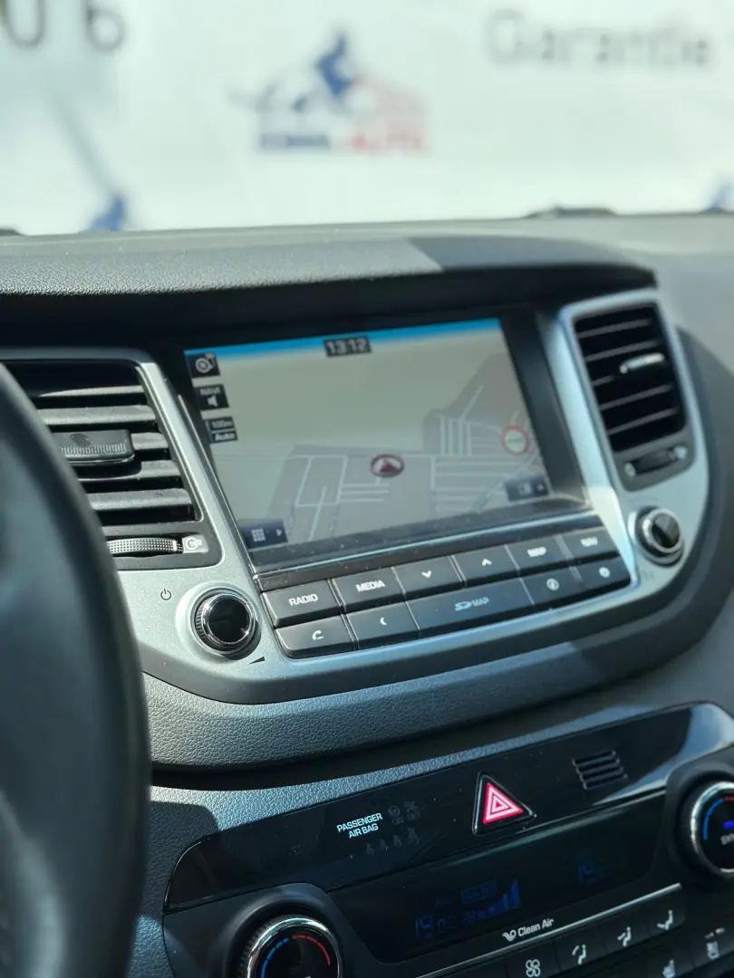 Hyundai Tucson 2.0 CRDI 4WD Automatik Advantage