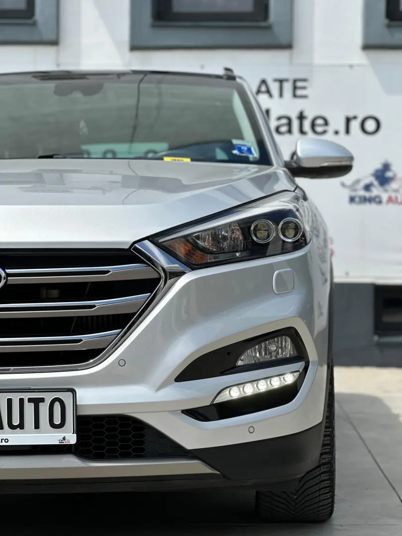 Hyundai Tucson 2.0 CRDI 4WD Automatik Advantage