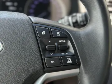 Hyundai Tucson 2.0 CRDI 4WD Automatik Advantage