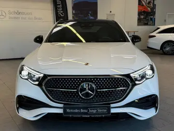 E 300e AMG AIRMATIC DISTR PANO AHK BURM4D NIGHT