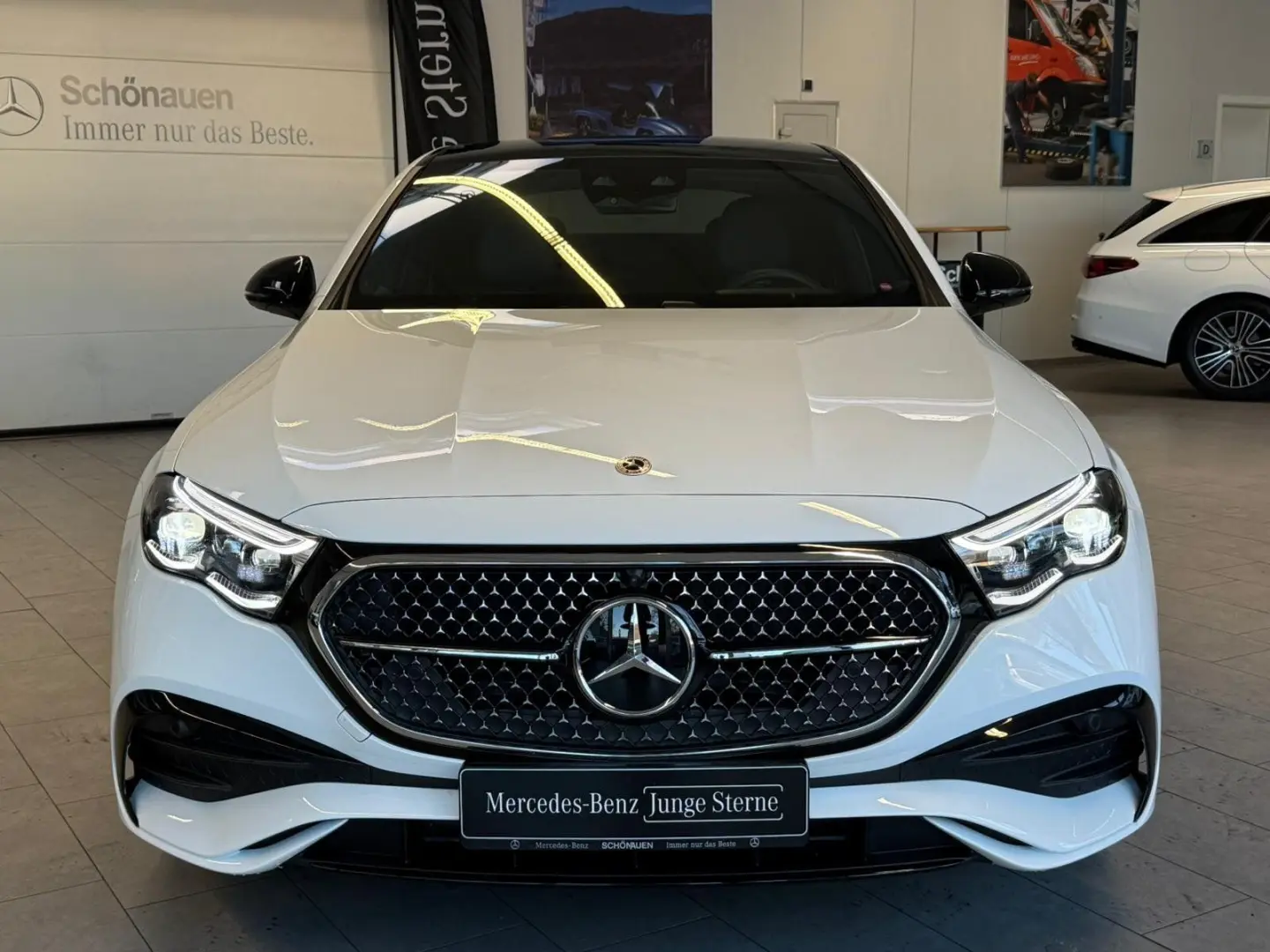 E 300e AMG AIRMATIC DISTR PANO AHK BURM4D NIGHT