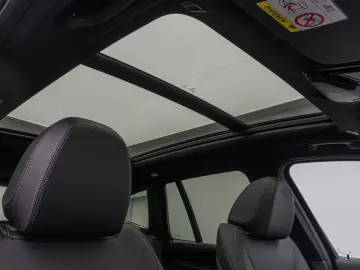 X3 xD30i Panorama Kamera DAB HiFi 19Zoll