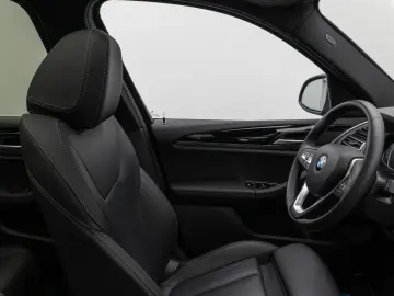 X3 xD30i Panorama Kamera DAB HiFi 19Zoll