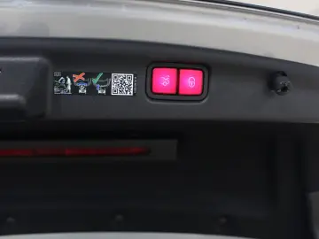 C 200 4Matic AMG-LINE 360 Memory Bi-Color Leder