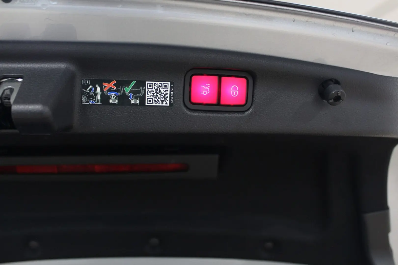 C 200 4Matic AMG-LINE 360 Memory Bi-Color Leder