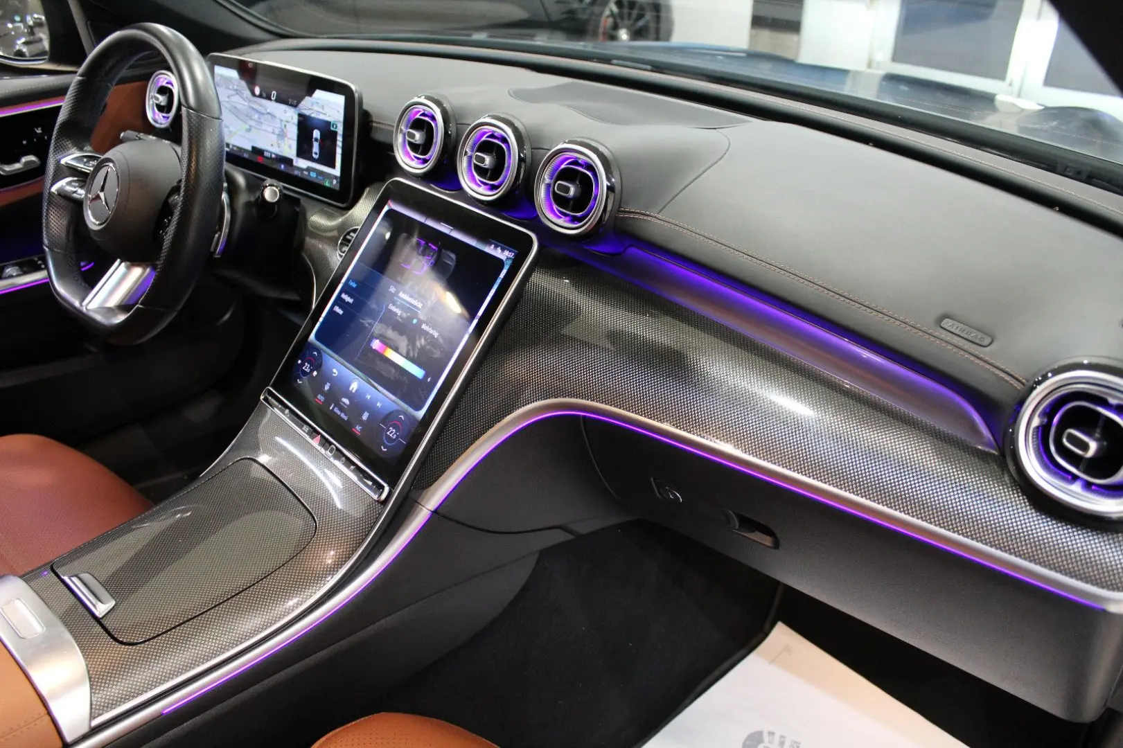 C 200 4Matic AMG-LINE 360 Memory Bi-Color Leder