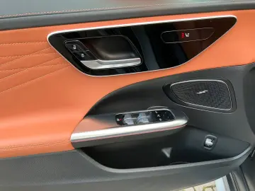 C 200 AMG Line Leder-siennabraun Sound NP72.066€