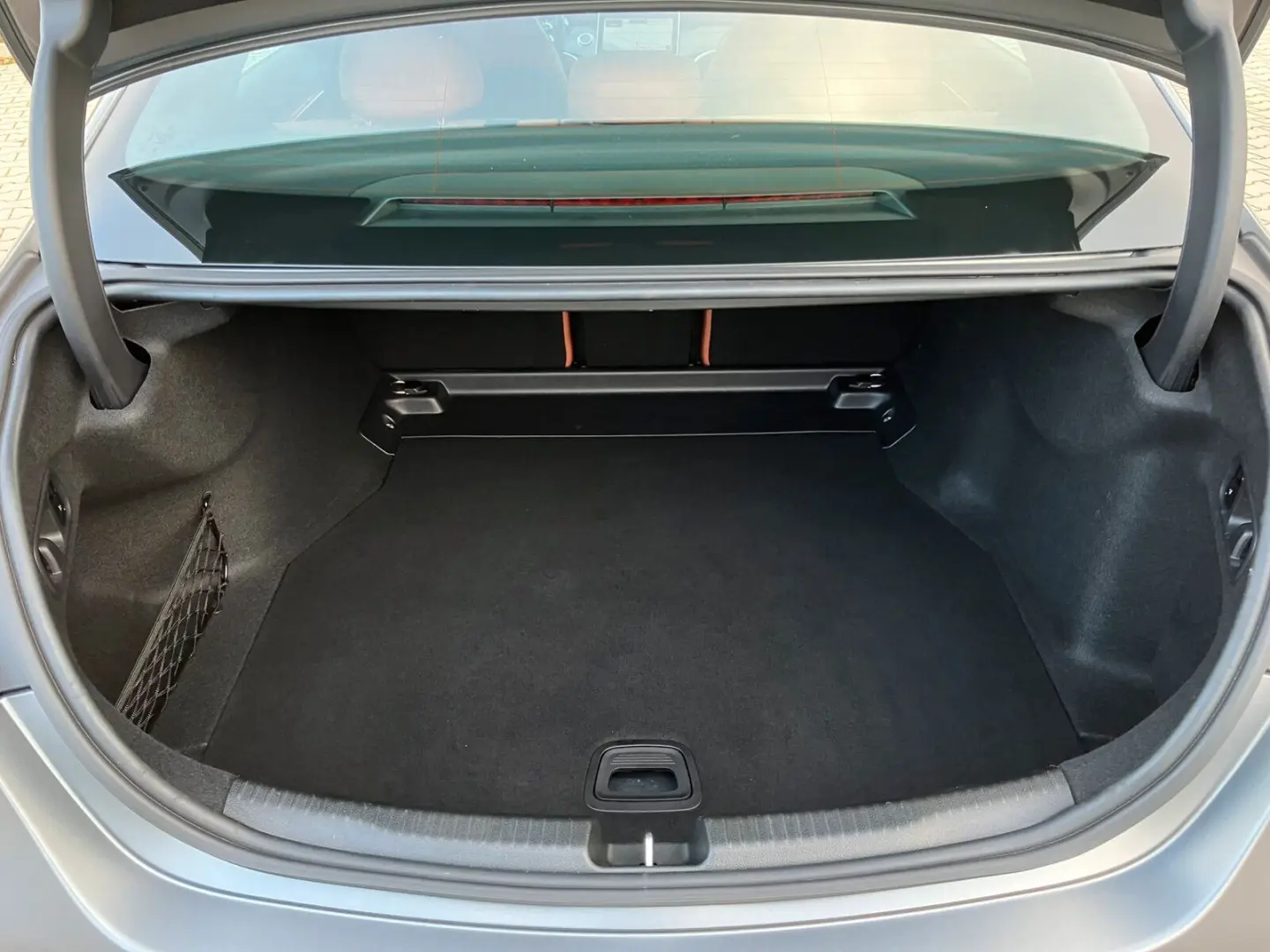 C 200 AMG Line Leder-siennabraun Sound NP72.066€