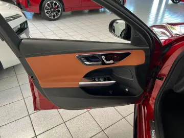 C 200 4Matic AMG Leder Keyless Park-Paket Kamera