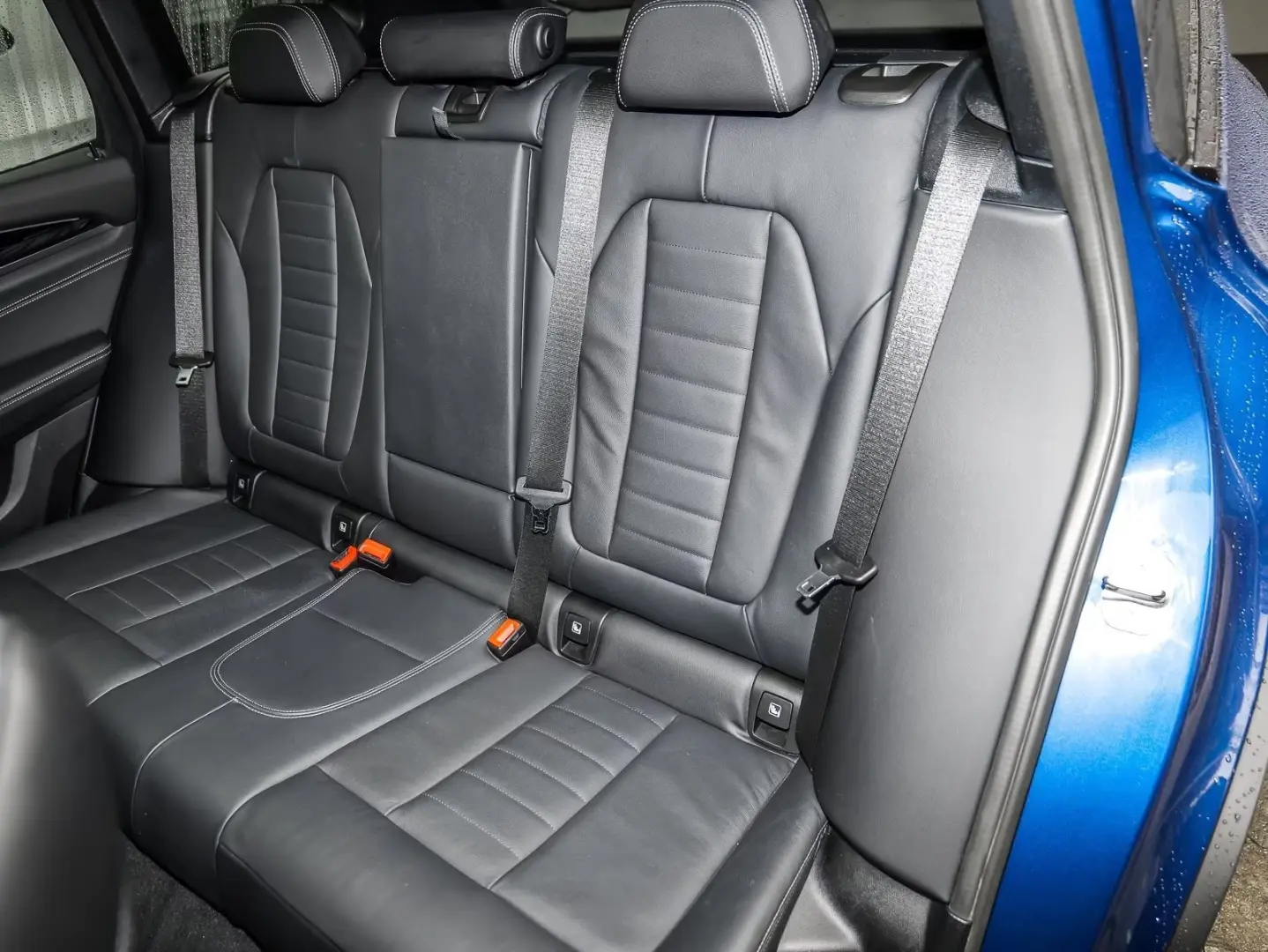 BMW X3 xDrive30e Head-Up HiFi DAB LED WLAN Shz PDC