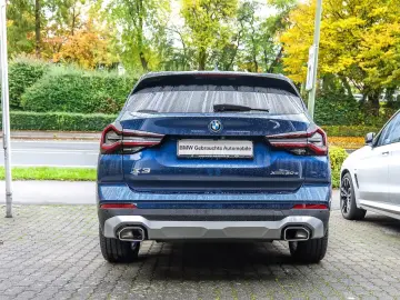 BMW X3 xDrive30e Head-Up HiFi DAB LED WLAN Shz PDC