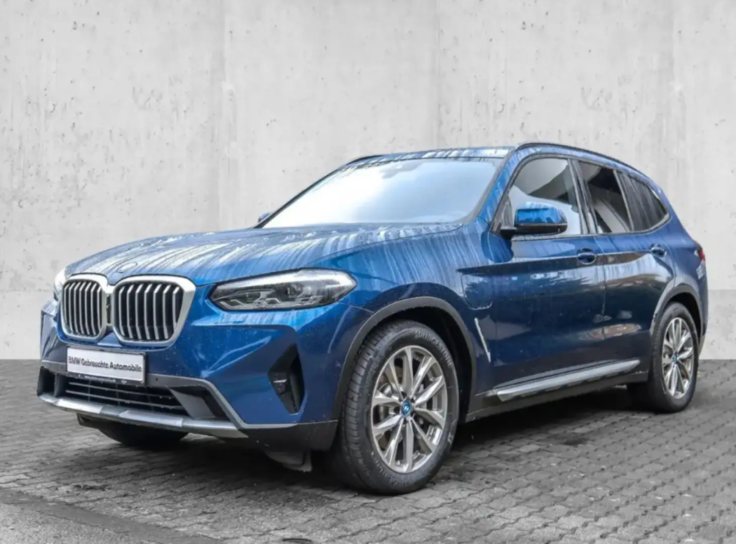 BMW X3 xDrive30e Head-Up HiFi DAB LED WLAN Shz PDC