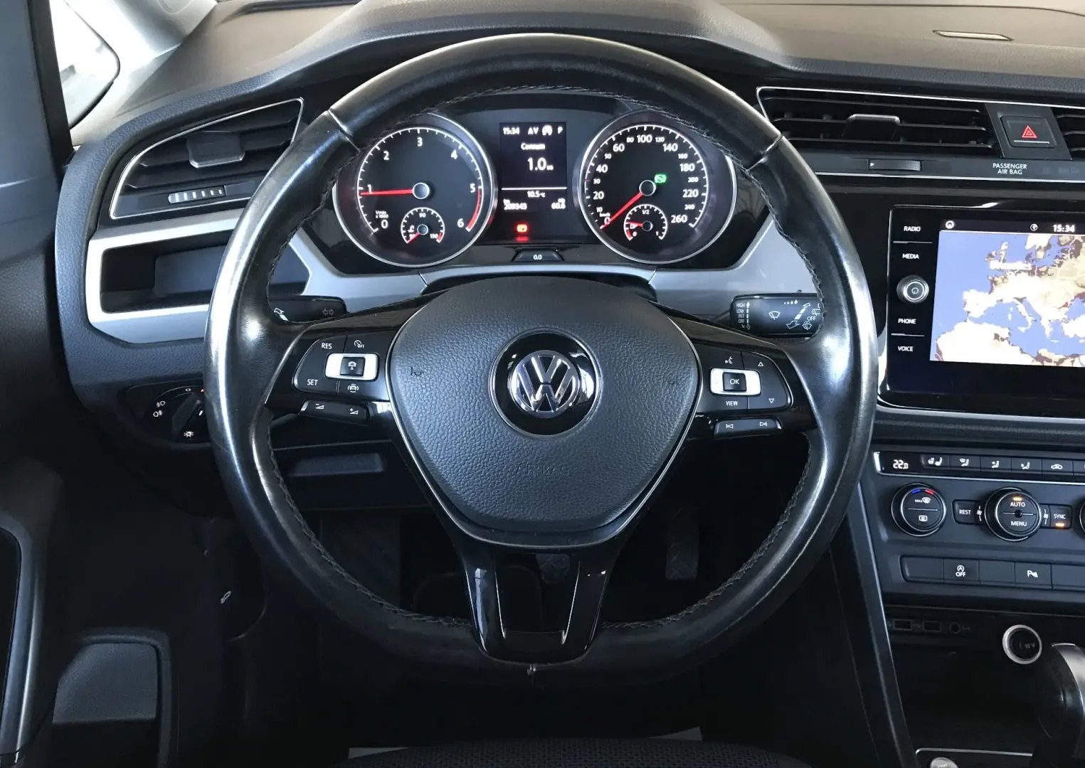 Volkswagen Touran 2.0 TDI SCR DSG Trendline