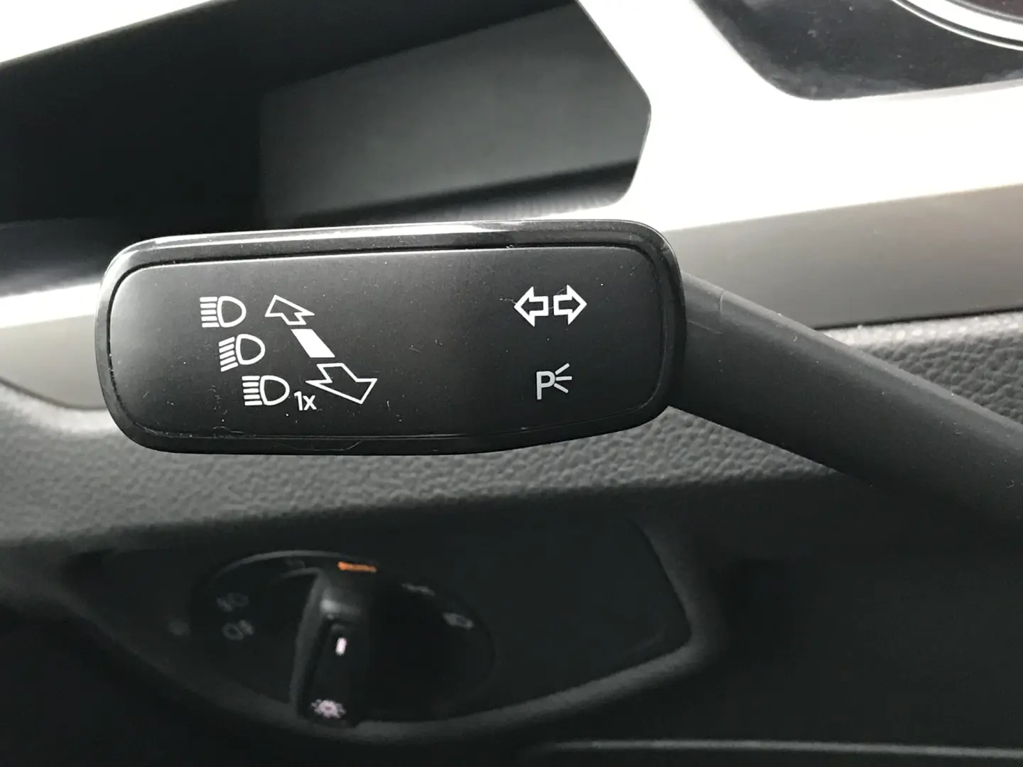 Volkswagen Touran 2.0 TDI SCR DSG Trendline