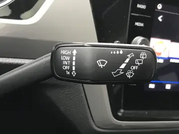 Volkswagen Touran 2.0 TDI SCR DSG Trendline