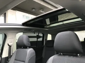 Volkswagen Touran 2.0 TDI SCR DSG Trendline