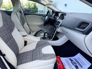 VOLVO V40 2017 2.0D E6 Garantie 12 Luni Rate Avans 0 Doar Cu