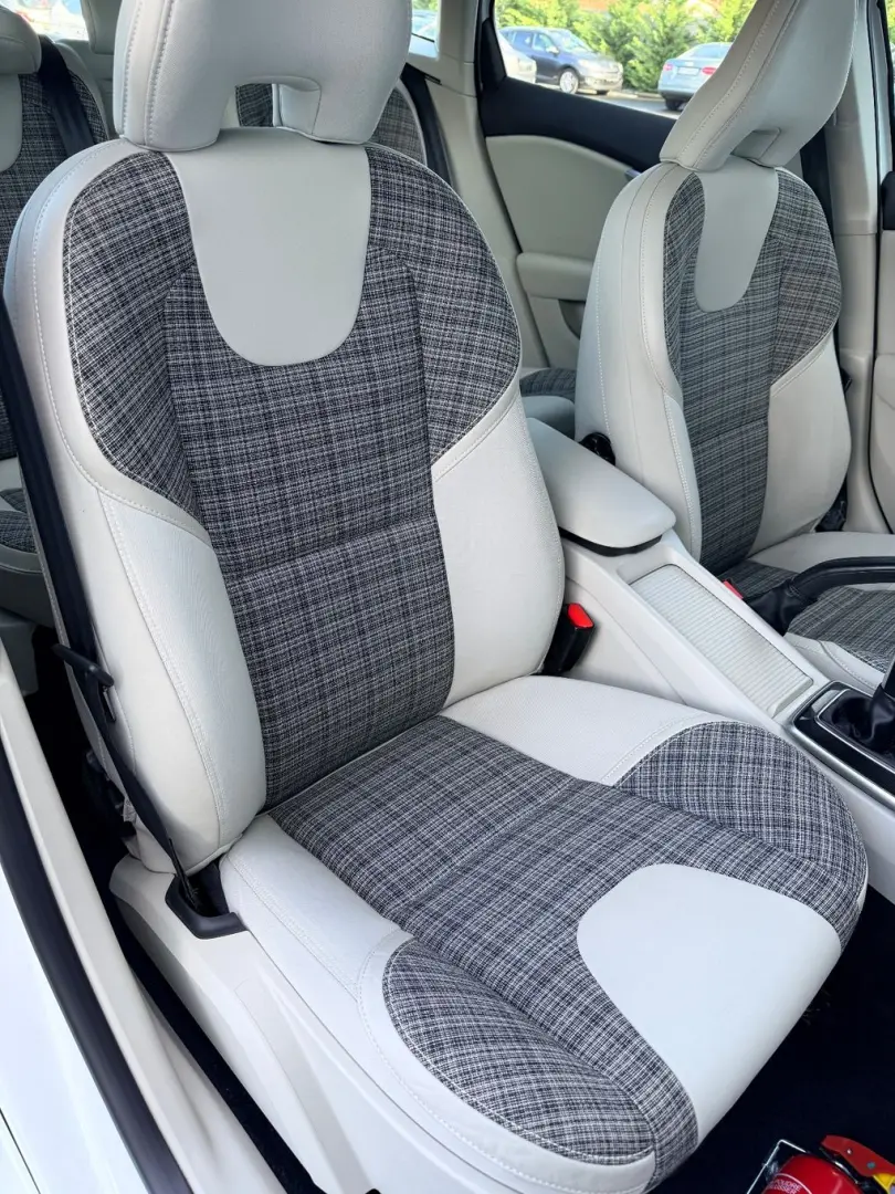 VOLVO V40 2017 2.0D E6 Garantie 12 Luni Rate Avans 0 Doar Cu