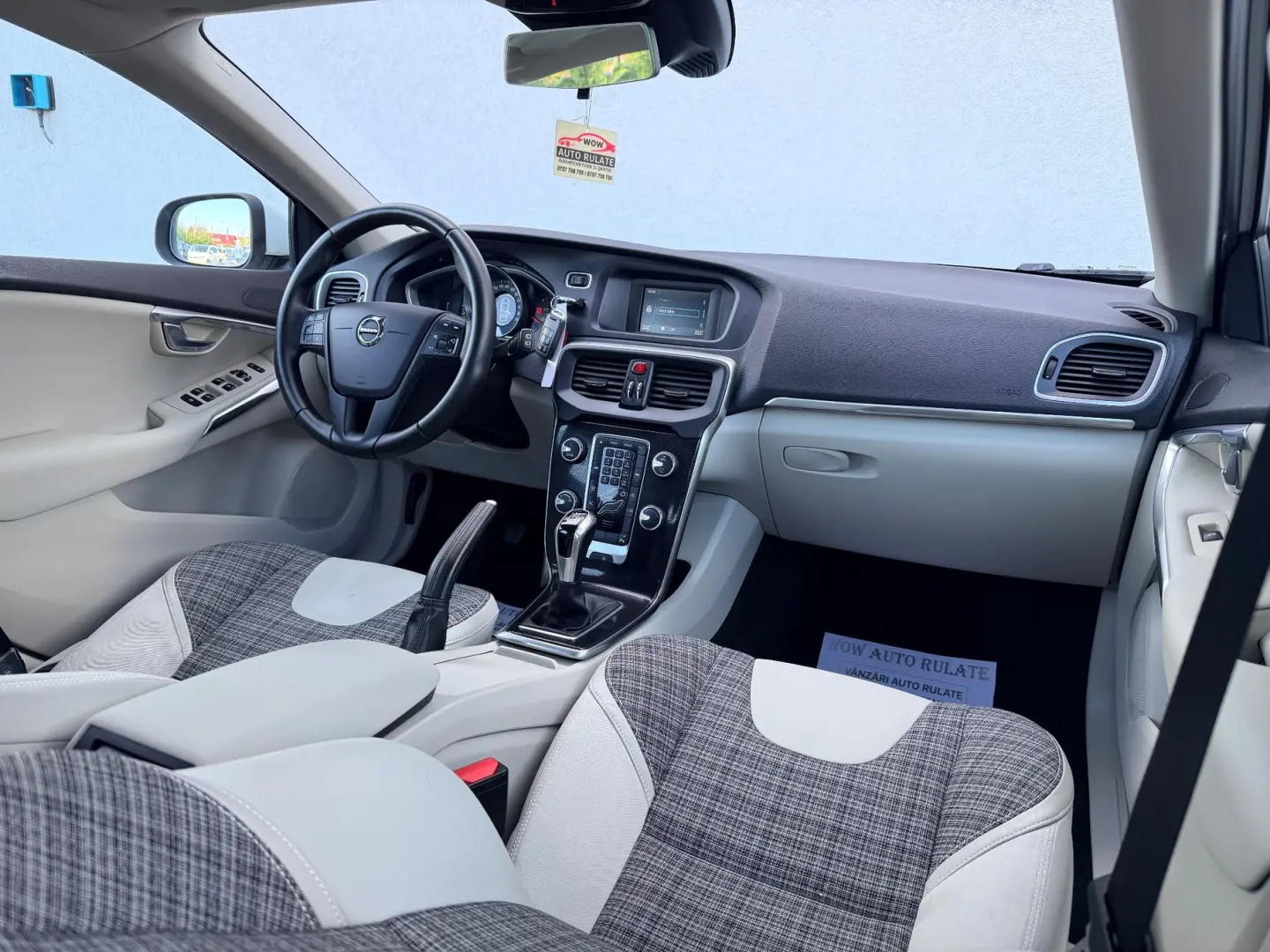 VOLVO V40 2017 2.0D E6 Garantie 12 Luni Rate Avans 0 Doar Cu