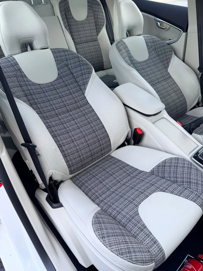 VOLVO V40 2017 2.0D E6 Garantie 12 Luni Rate Avans 0 Doar Cu