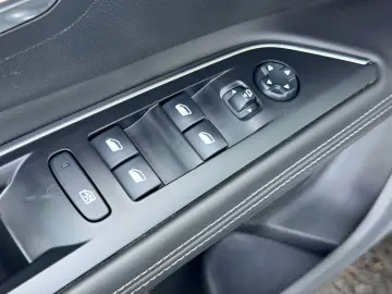 PEUGEOT 5008 2018 1.2i E6 Garantie 12 Luni Rate Avans 0 Doar