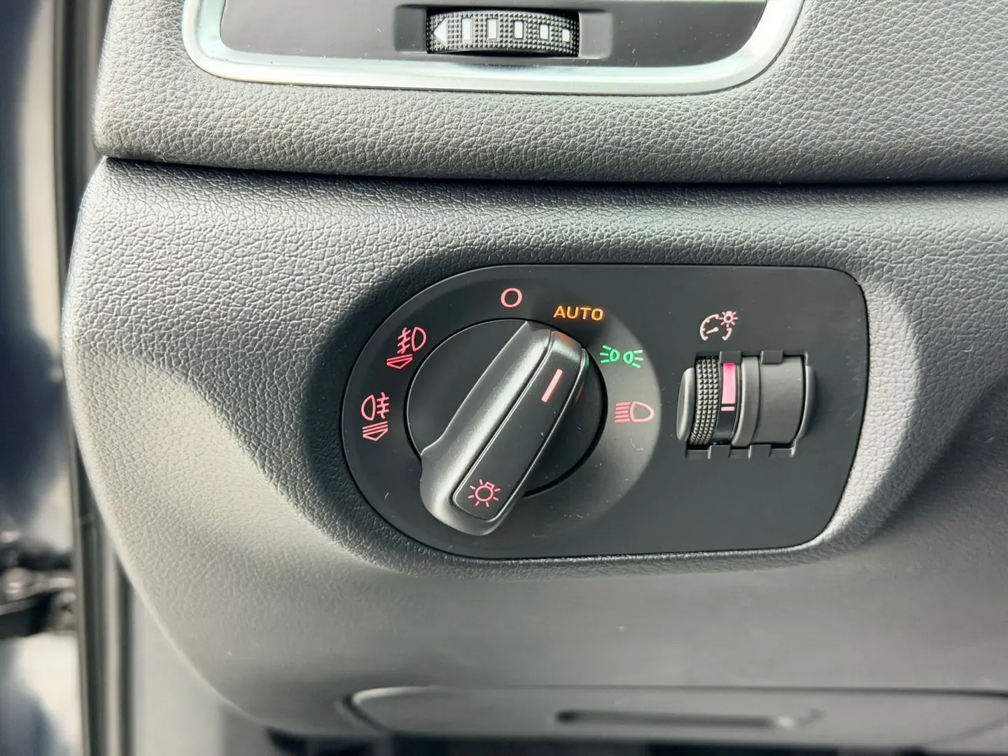 AUDI Q3 2012 2.0i E5 4X4 Garantie 12Luni Rate Avans 0 Doar C