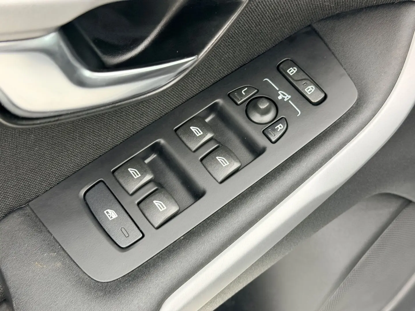 VOLVO V40 2015 1.6D E5 Garantie 12 Luni Rate Avans 0 doar Cu