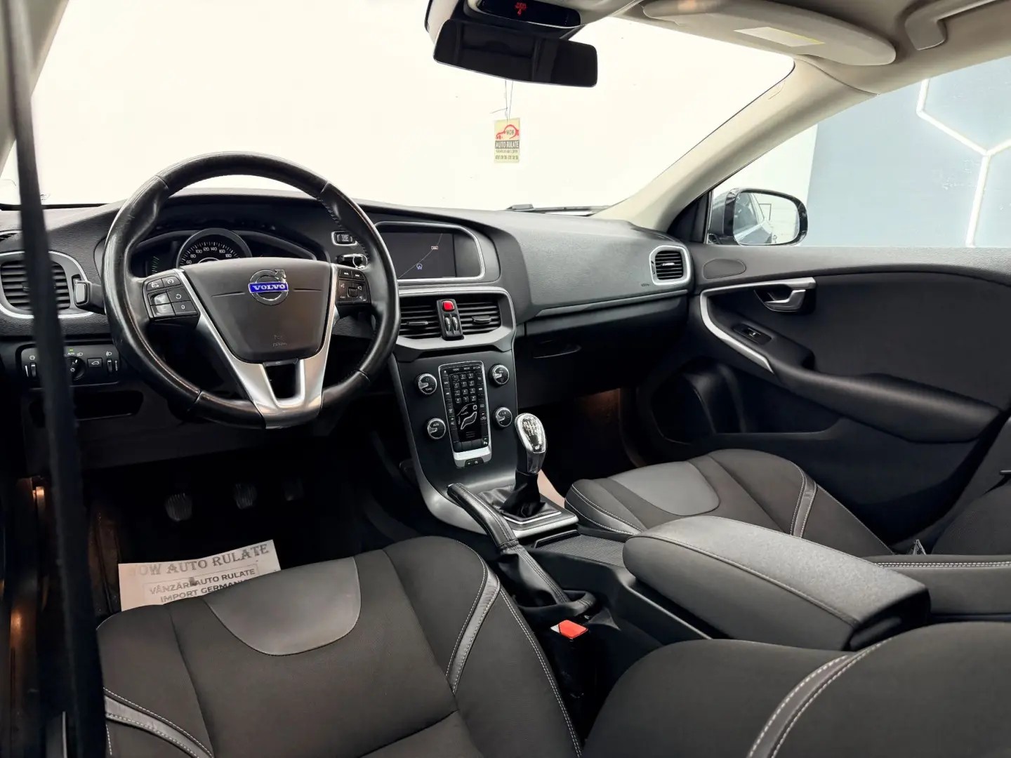 VOLVO V40 2015 1.6D E5 Garantie 12 Luni Rate Avans 0 doar Cu