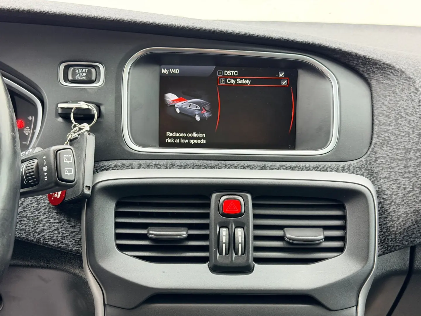 VOLVO V40 2015 1.6D E5 Garantie 12 Luni Rate Avans 0 doar Cu