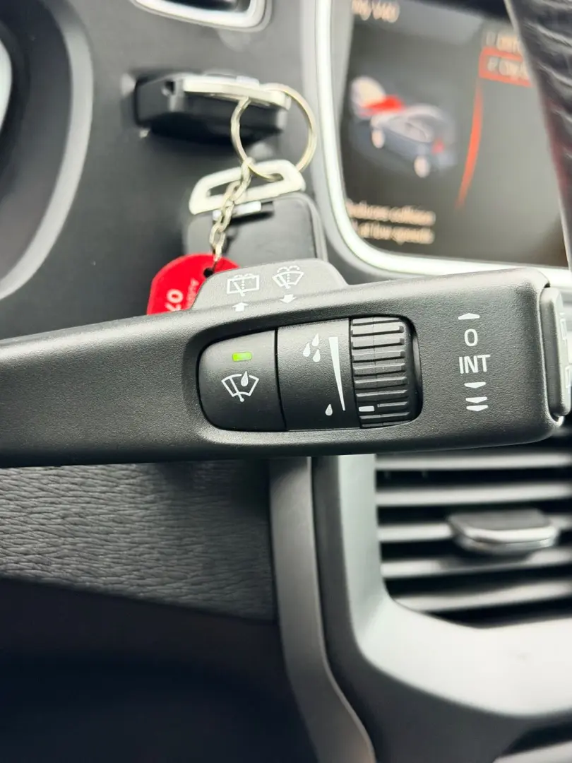 VOLVO V40 2015 1.6D E5 Garantie 12 Luni Rate Avans 0 doar Cu