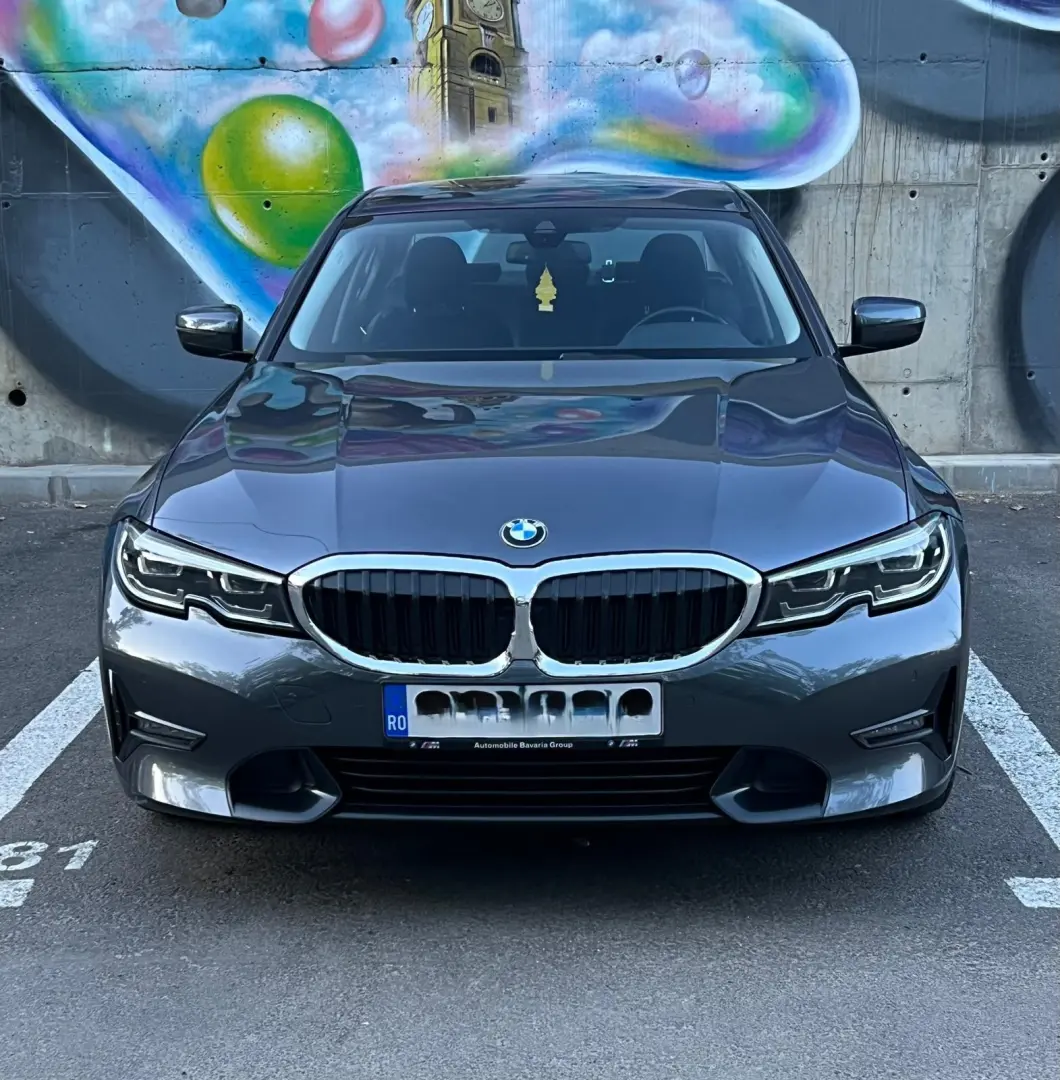 BMW 330