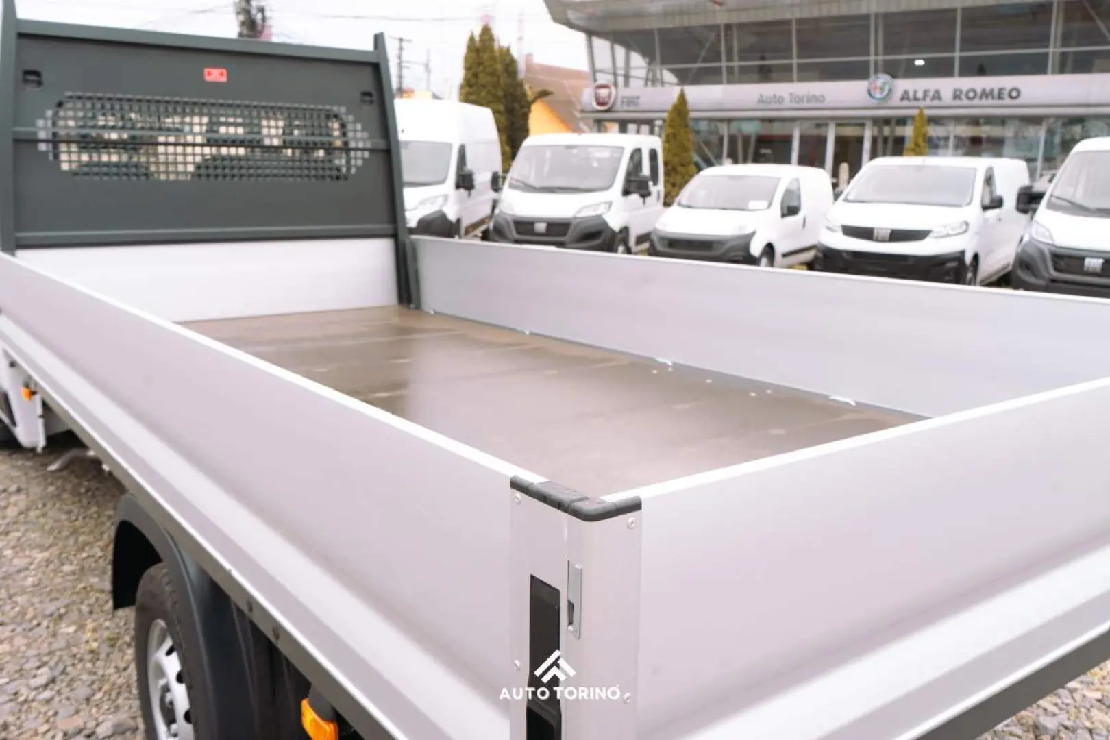 Fiat Ducato Maxi Cabinato cu bena fixa