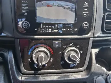 Fiat Ducato Maxi Cabinato cu bena fixa