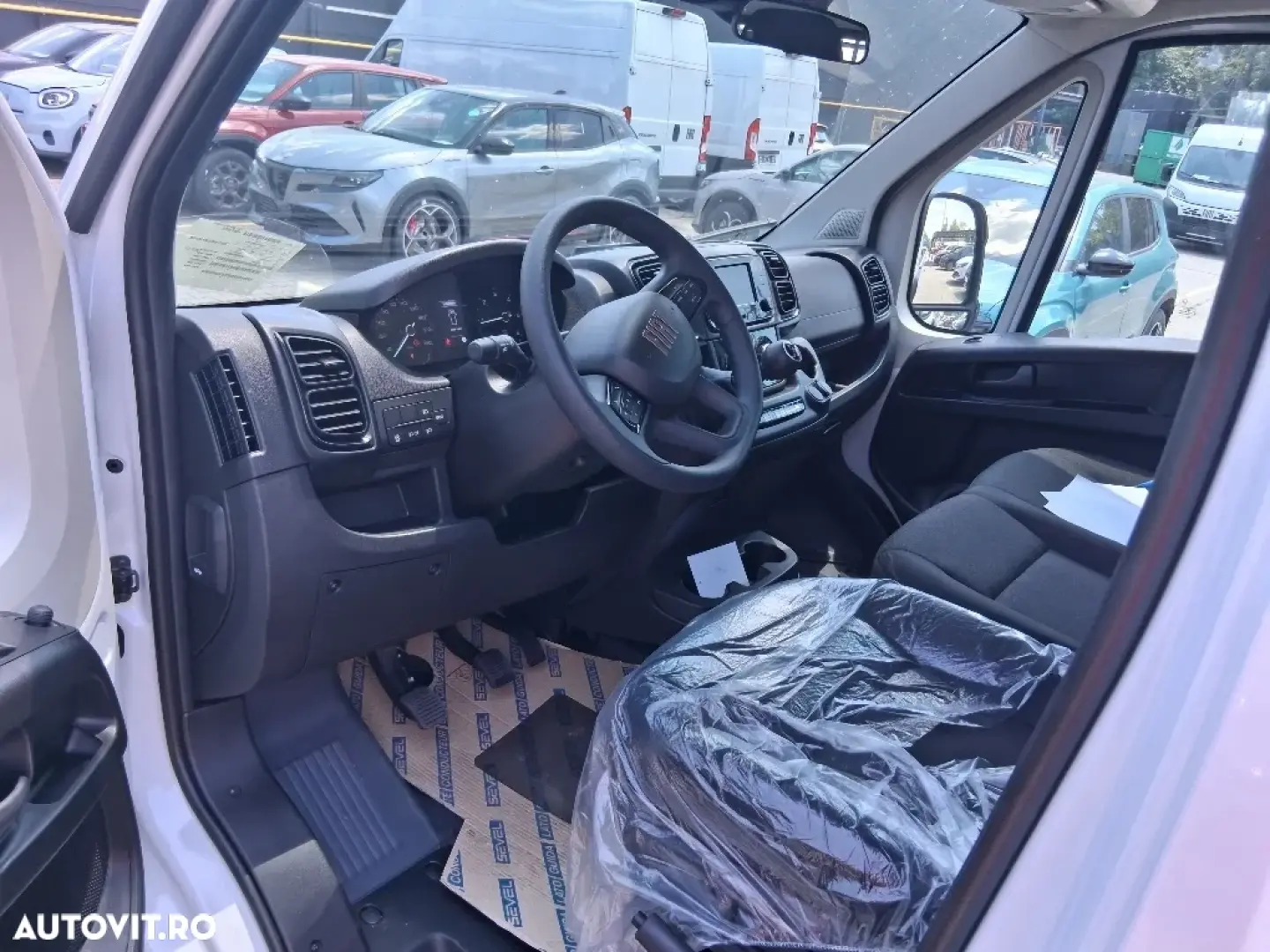 Fiat Ducato Maxi Cabinato cu bena fixa