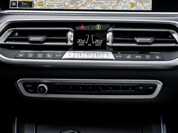 X5 xDrive45e M Sport 2-Achs Luftfed. AHK Pano DA