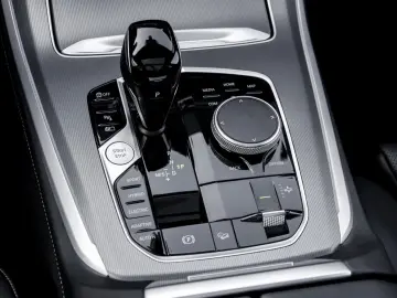 X5 xDrive45e M Sport 2-Achs Luftfed. AHK Pano DA