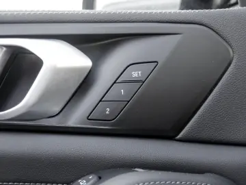 X5 xDrive45e M Sport 2-Achs Luftfed. AHK Pano DA