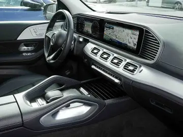 GLE 400 e 4M AMG DIST PANO HUD AHK AIRMATIC 360