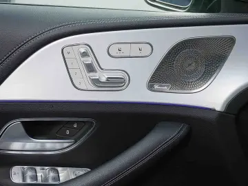 GLE 400 e 4M AMG DIST PANO HUD AHK AIRMATIC 360