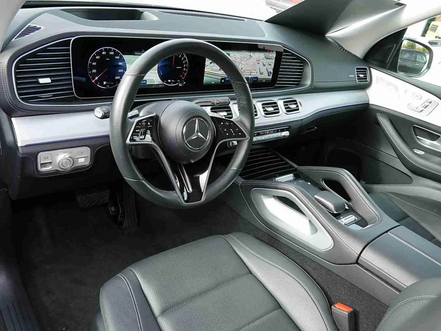 GLE 400 e 4M AMG DIST PANO HUD AHK AIRMATIC 360