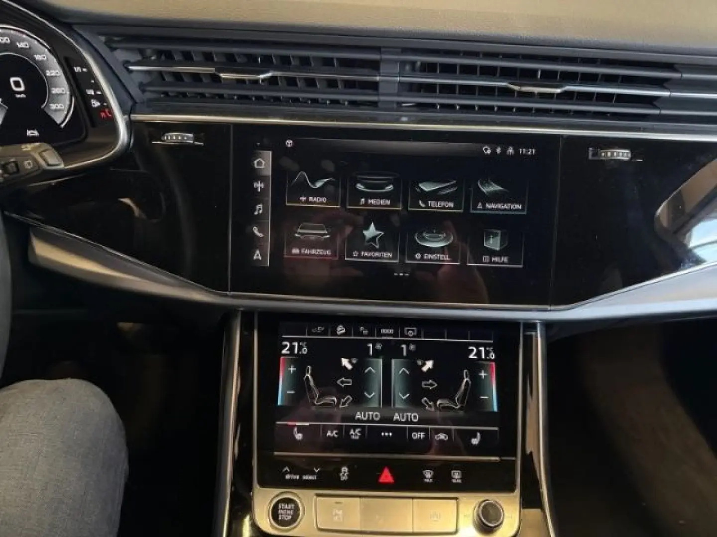 Q7 55 TFSI e S-Line Leder Matrix-LED RearView B&