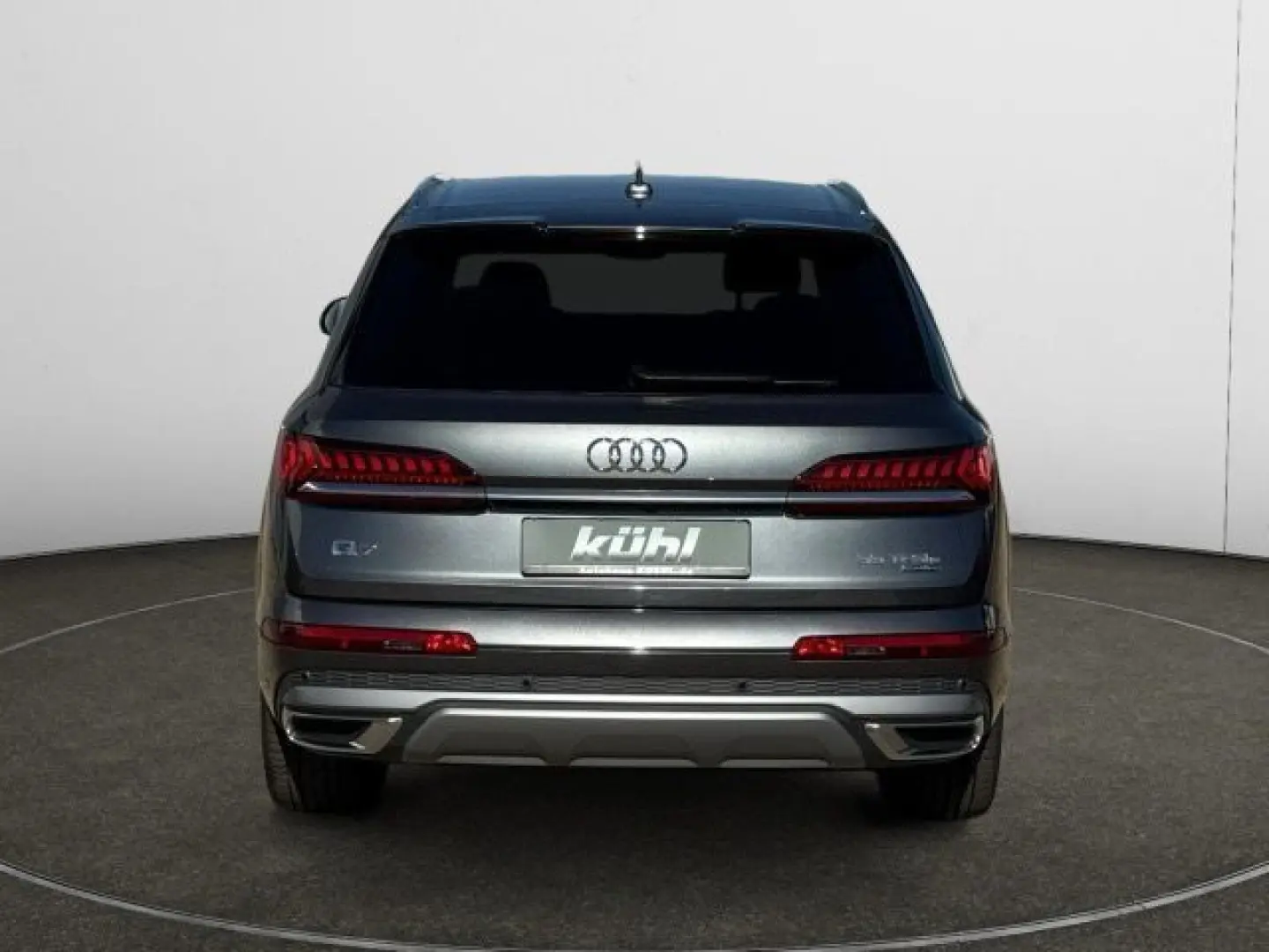 Q7 55 TFSI e quattro S line Navi HUD LM20